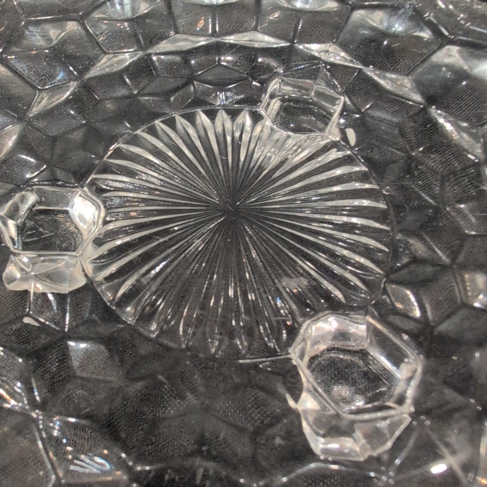 Vtg Clear Pressed Glass Honeycomb Footed Trivet Scalloped Edge Sunburst Center - Picture 5 of 6